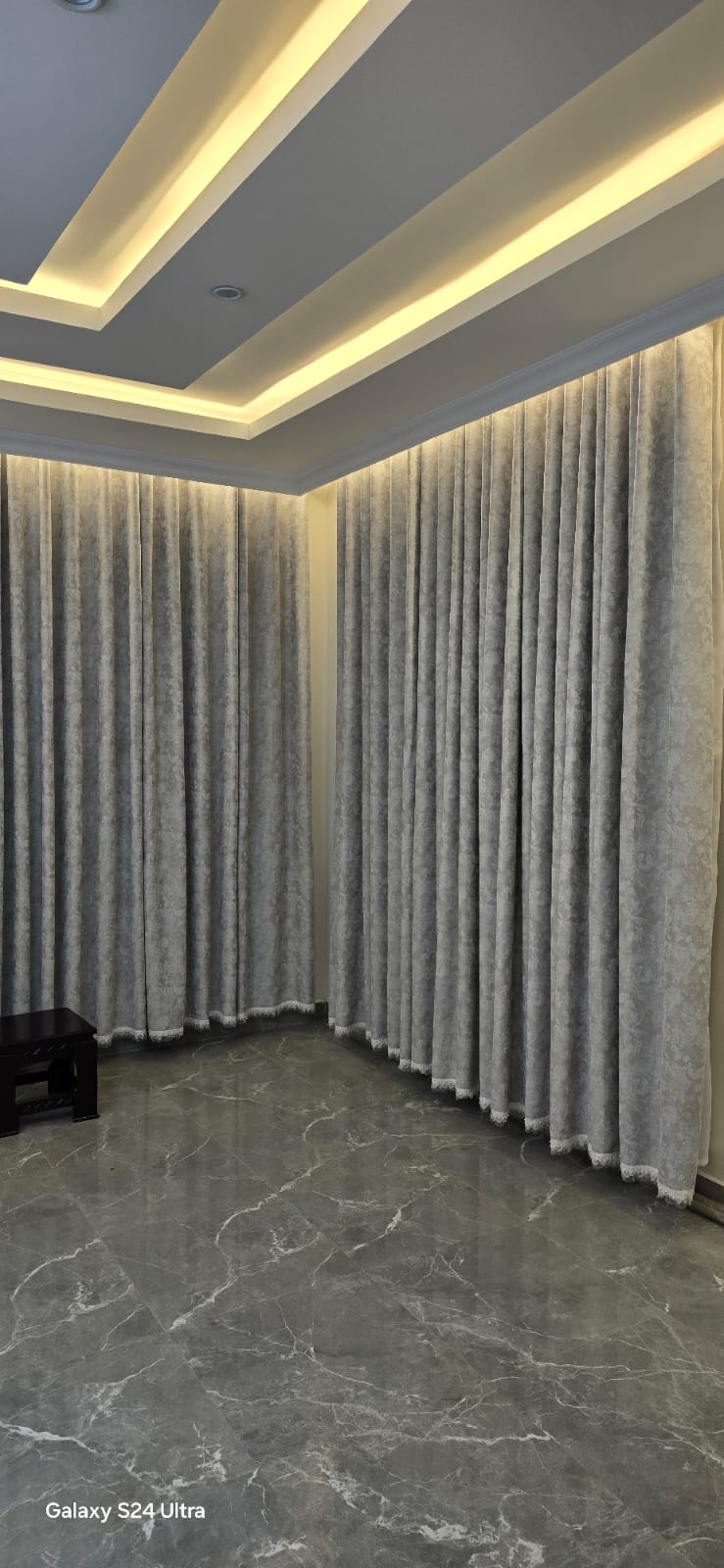 Marble Design With Lace Trim Curtains